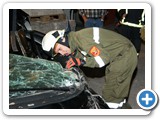 Menschenrettung aus Fahrzeugen  015-DSC00015