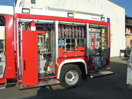 SH100070